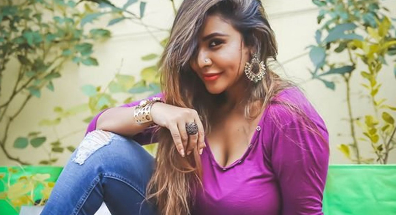 థూ టాలీవుడ్.. ఒక్క నా కొడుకు రాలేదు.. సినీ పెద్దలను ఏకిపారేసిన శ్రీ రెడ్డి