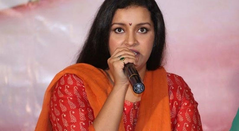 అలాంటి టైంలో నన్ను గెలకొద్దు.. రేణూ దేశాయ్ వార్నింగ్