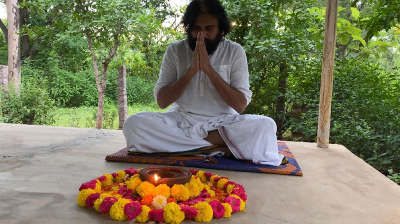 కొత్త గా ట్రై చేసి ఫస్ట్ సక్సెస్ ఖాతాలో వేసుకున్న పవన్ కళ్యాణ్