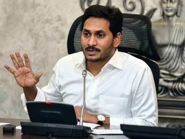 వైఎస్ జగన్ మెహన్ రెడ్డిని ఆకాశానికి ఎత్తేసిన నేషనల్ మీడియా