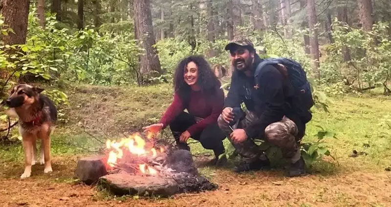 అడవిలో సందడి.. భర్తతో బిగ్‌బాస్ బ్యూటీ ఎంజాయ్