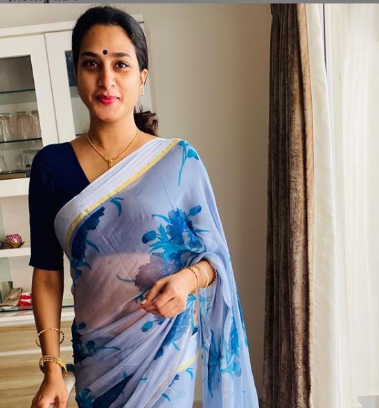 Artist Surekha Vani Latest Pic In Saree