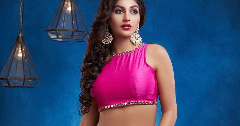 Yashika Aannand Joshful Looks