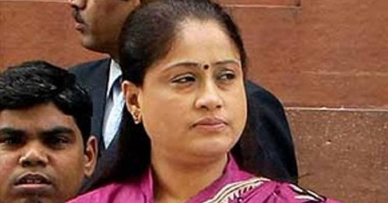 ఒక పెద్ద పూజ మొదలుపెట్టబోతున్న విజయశాంతి.. తెలంగాణ తలరాత మార్చబోతున్న ఆ యాగం ఏంటి ?