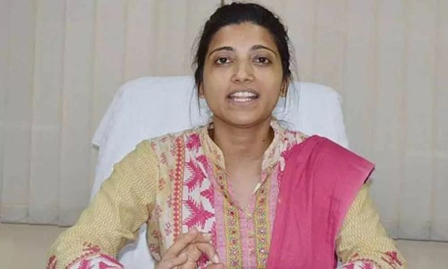 బ్రేకింగ్ : అమ్రపాలి కి కే‌సి‌ఆర్ ఫోన్..?