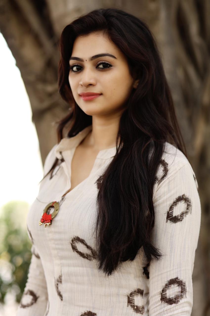 Asha Parthalom beautiful pics Asha Parthalom beautiful pics