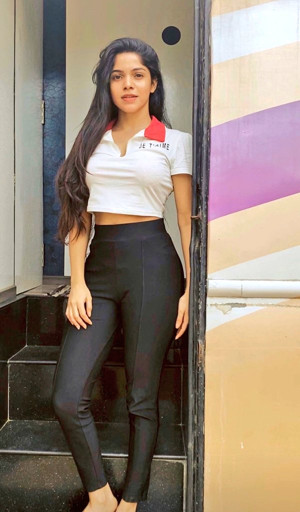 Divya bharathi latest gallery Divya bharathi latest gallery