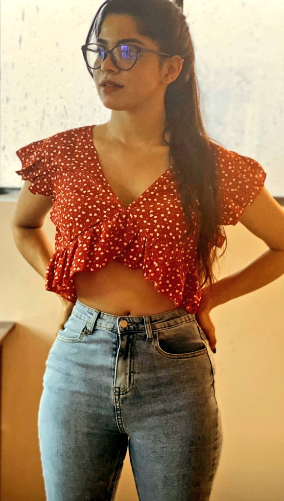 Divya bharathi latest gallery Divya bharathi latest gallery