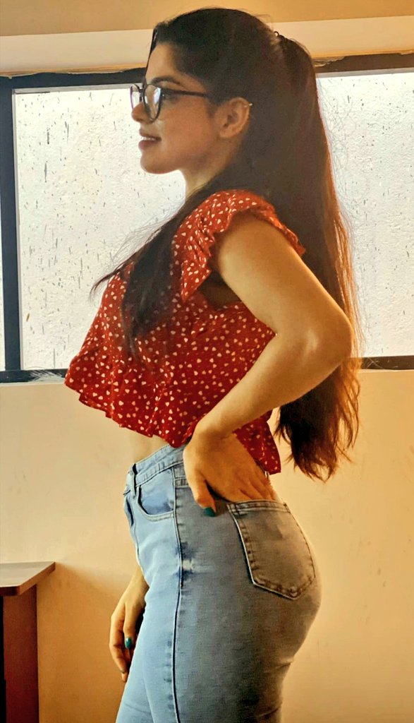 Divya bharathi latest gallery Divya bharathi latest gallery