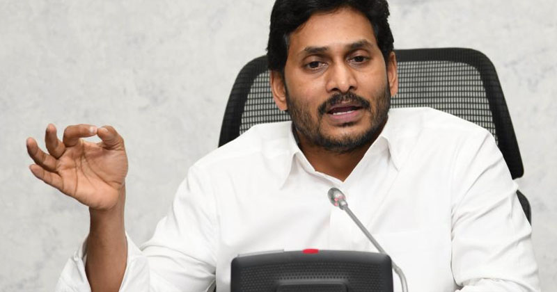 సెన్సేషనల్ బ్రేకింగ్: ఉండవల్లి శ్రీదేవి మ్యాటర్లో జగన్ రెస్పాన్స్ ఇదే ??