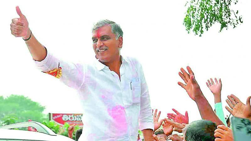 trs party election campaign starts for dubbaka by election