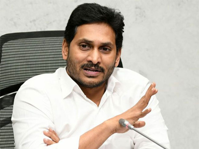 స్నేహలత కుటుంబానికి రూ. 10 లక్షల పరిహారం..