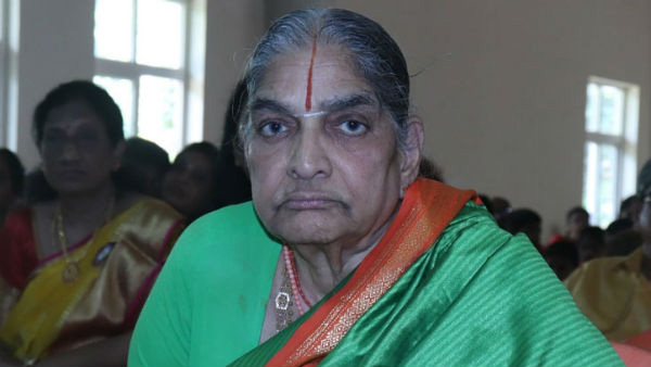 Chinna jeeyar swamy mother alivelu manga thayaru died