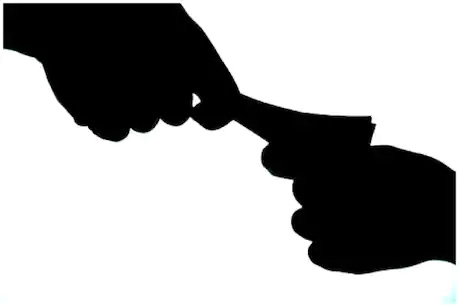 112 ఎకరాల ల్యాండ్ డీల్: లంచం కింద 10 ఎకరాల భూమి.. అడిషనల్ కలెక్టర్ నగేశ్ కేసులో మరో ట్విస్టు