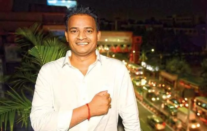 అయ్యబాబోయ్ :: నూతన్ నాయుడు ఇంత కేటుగాడా .. 12 కోట్ల తో రెడ్ హ్యాండెడ్ గా దొరికాడు !