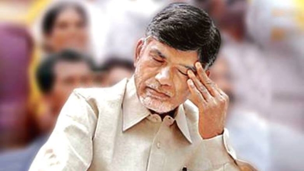 చంద్రబాబుకు హ్యండిస్తున్న టీడీపీ బిగ్ షాట్.. ఇక పార్టీ మారడమే లేటా.. ??