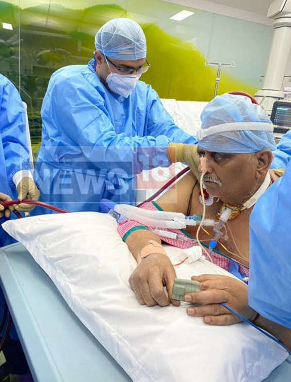 sp balasubrahmanyam last pic in hospital before he died
