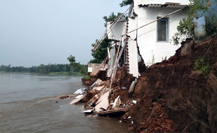 కృష్ణా నది వరదలు.. మునిగిపోయిన హీరో శర్వానంద్ తాత ఇల్లు
