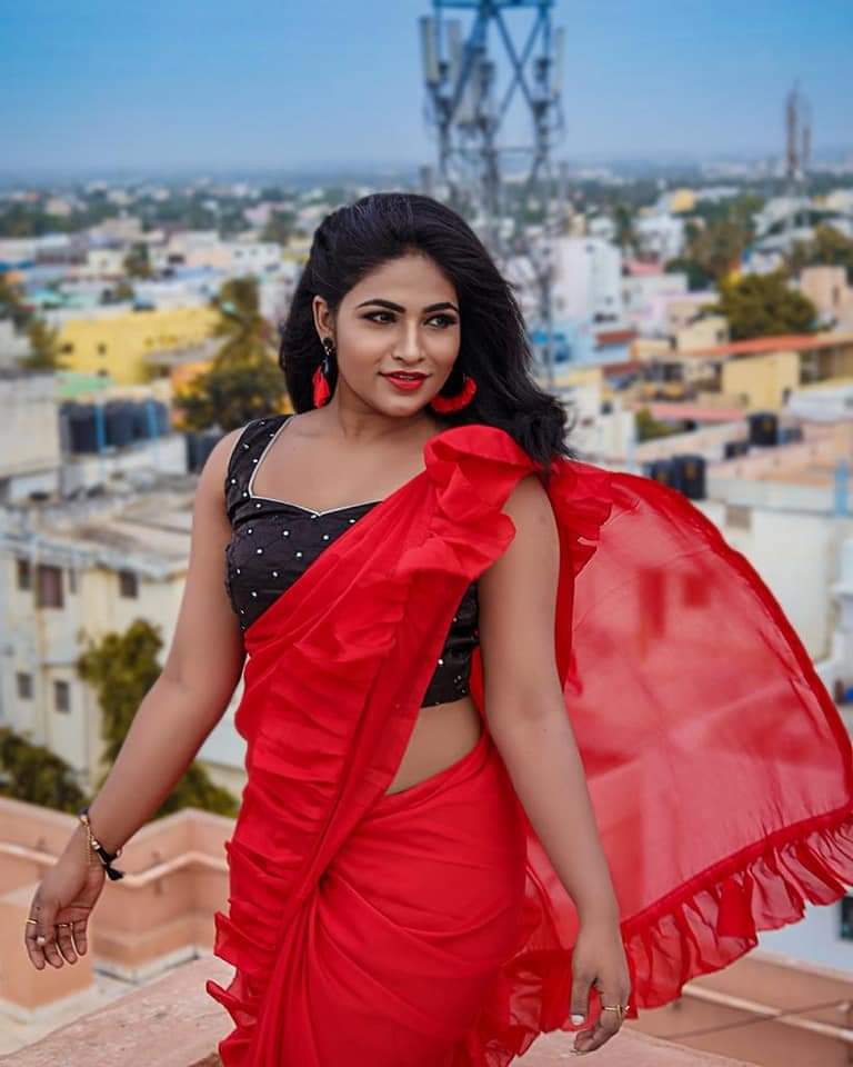 shruthi selvam Saree Images shruthi selvam Saree Images
