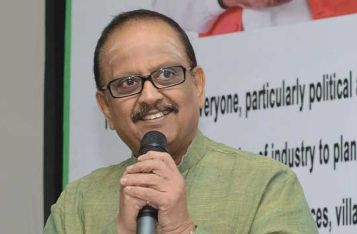 అలా ఎస్పీ బాలు.. ఘంటసాల పాడాల్సిన ఆ పాటను తనే పాడి అందరి ప్రశంసలు పొందారు