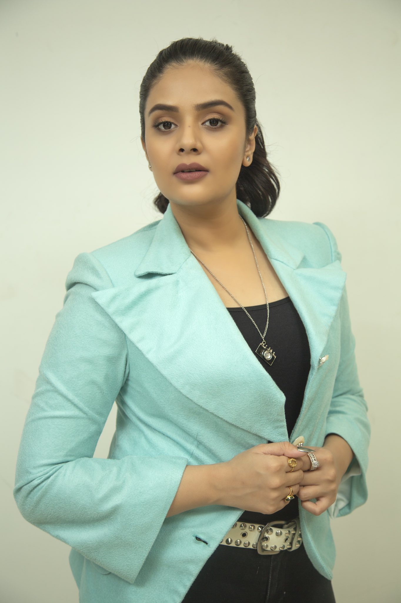 sreemukhi joshful Looks sreemukhi joshful Looks