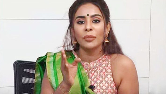 మా కులంలో పుట్టి పరువుదీశారు.. శ్రావణి కేసుపై శ్రీ రెడ్డి ఫైర్