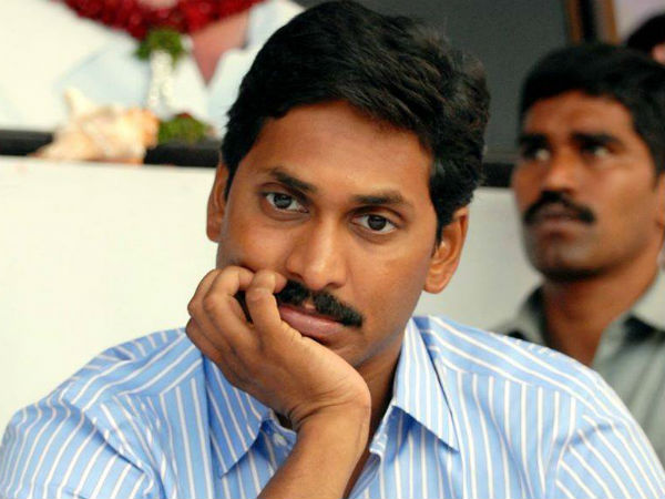 వైజాగ్ వెళదామని అన్ని ప్లాన్ లు వేసుకున్న జగన్ కి ఇలా జరిగింది  ఏంటి ?