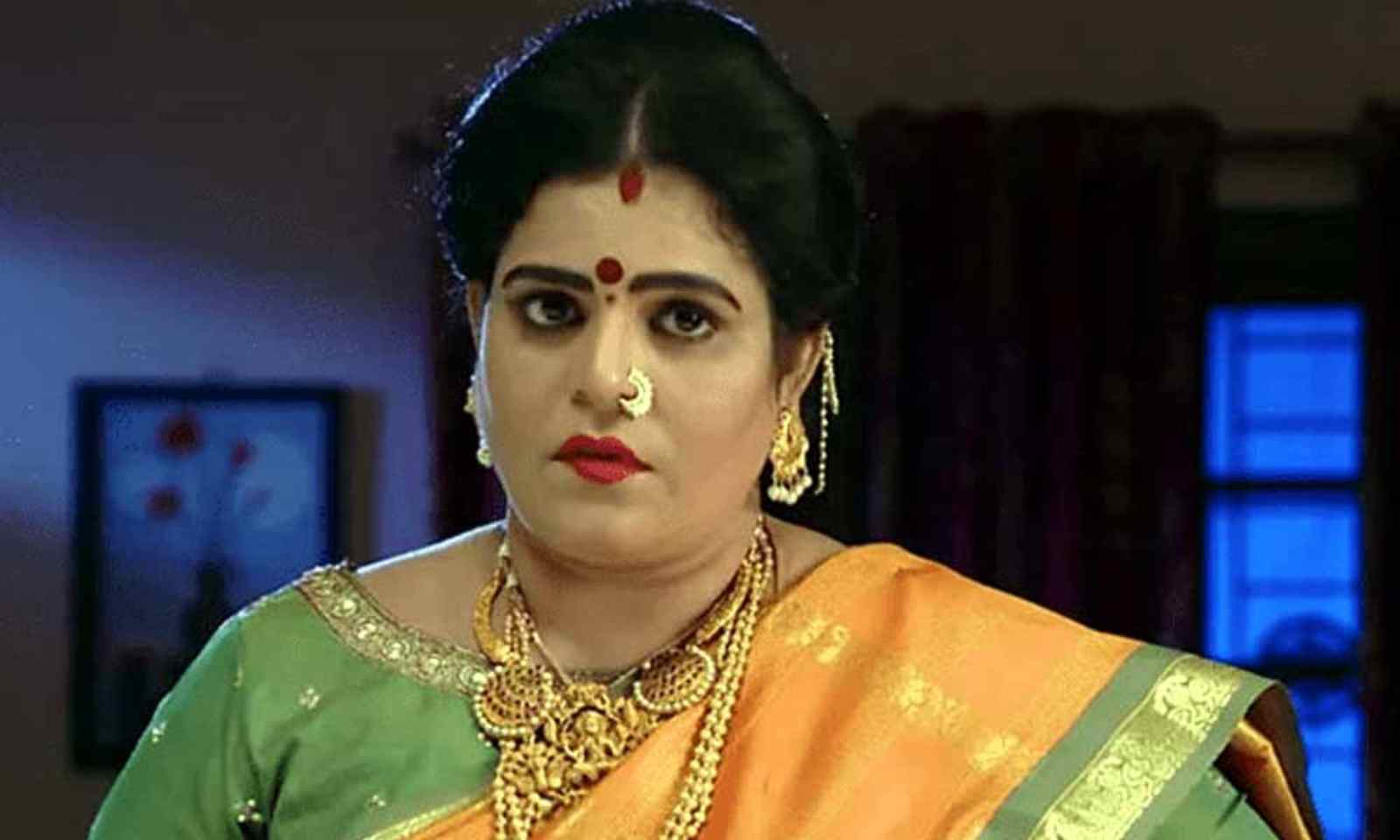 కరాటే కళ్యాణి జగన్ ని అంతమాట అనడం వెనక ఎవరున్నారు ?