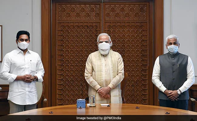 తెలుగుదేశం నరాలను వణికిస్తున్న జగన్ ఢిల్లీ పర్యటన