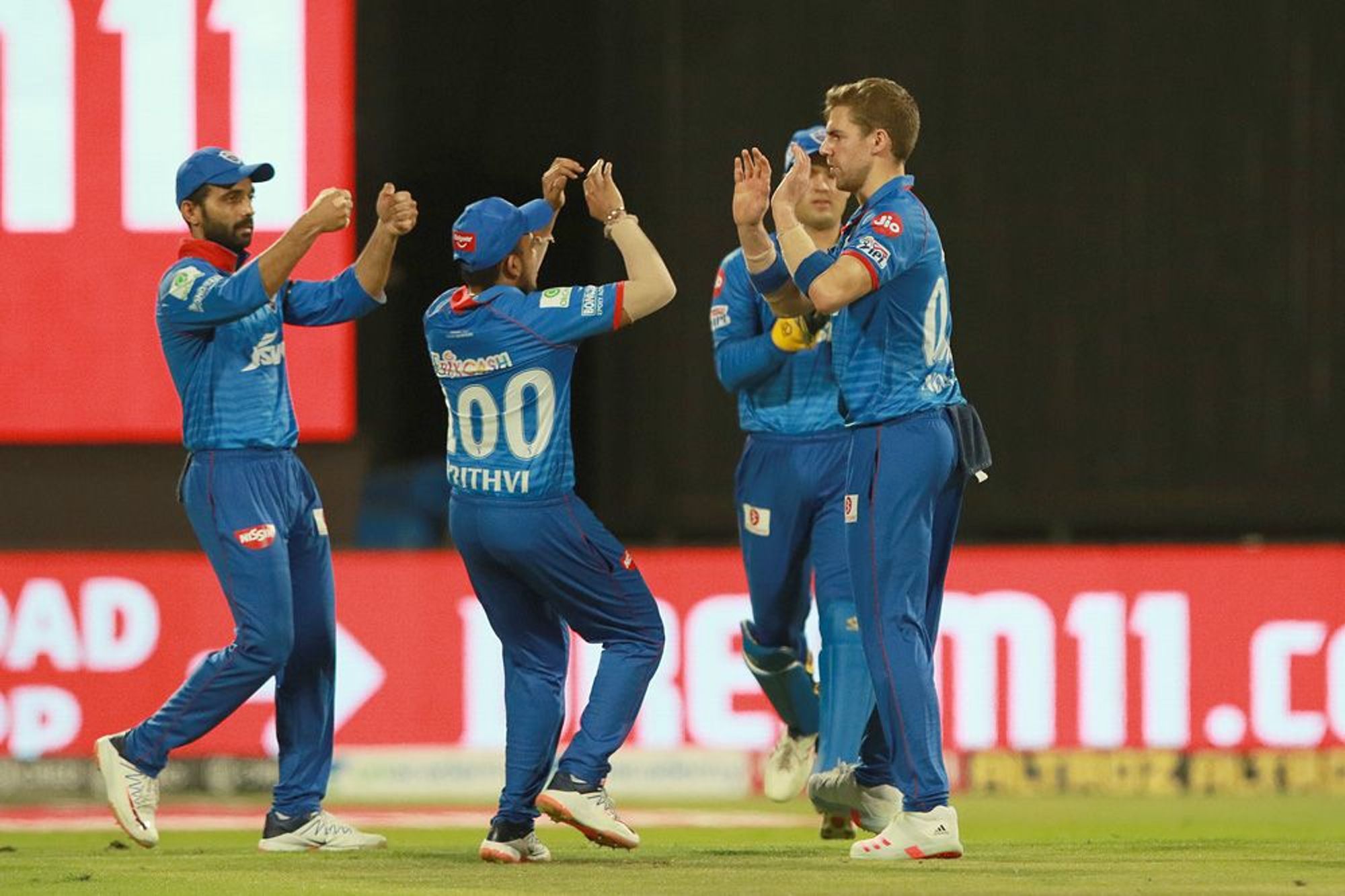 ఐపీయల్-2020: చెన్నై మీద ఢిల్లీ ఘన విజయం ,సెంచరీ చేసిన ధావన్, ఢిల్లీ గెలుపులో కీలక పాత్ర