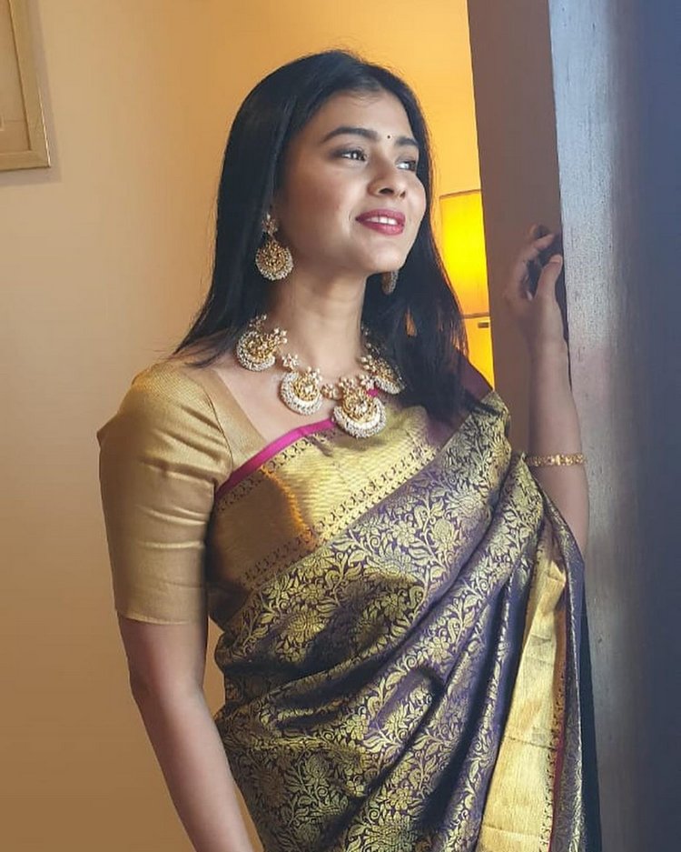 Hebah Patel Latest Sarees Photos Hebah Patel Latest Sarees Photos