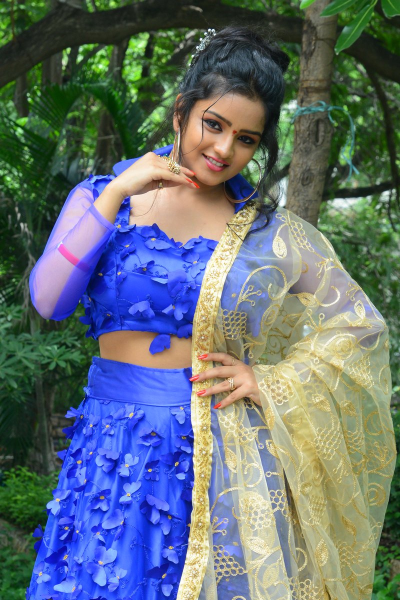 Karunya Latest Wallpapers Karunya Latest Wallpapers