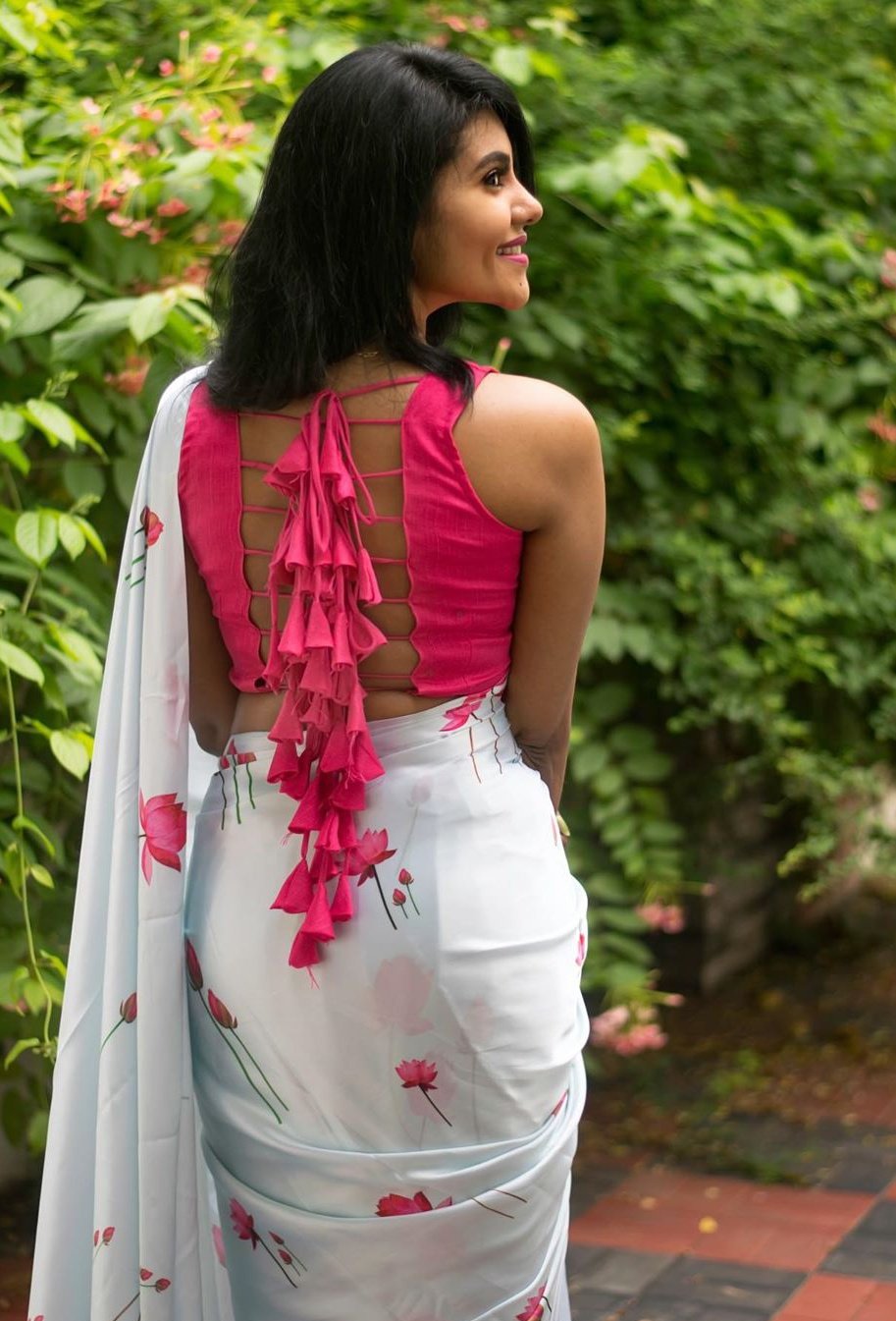 Nivisha Saree HD Stills Nivisha Saree HD Stills