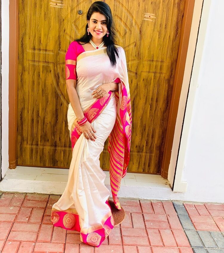 Nivisha Saree HD Stills Nivisha Saree HD Stills