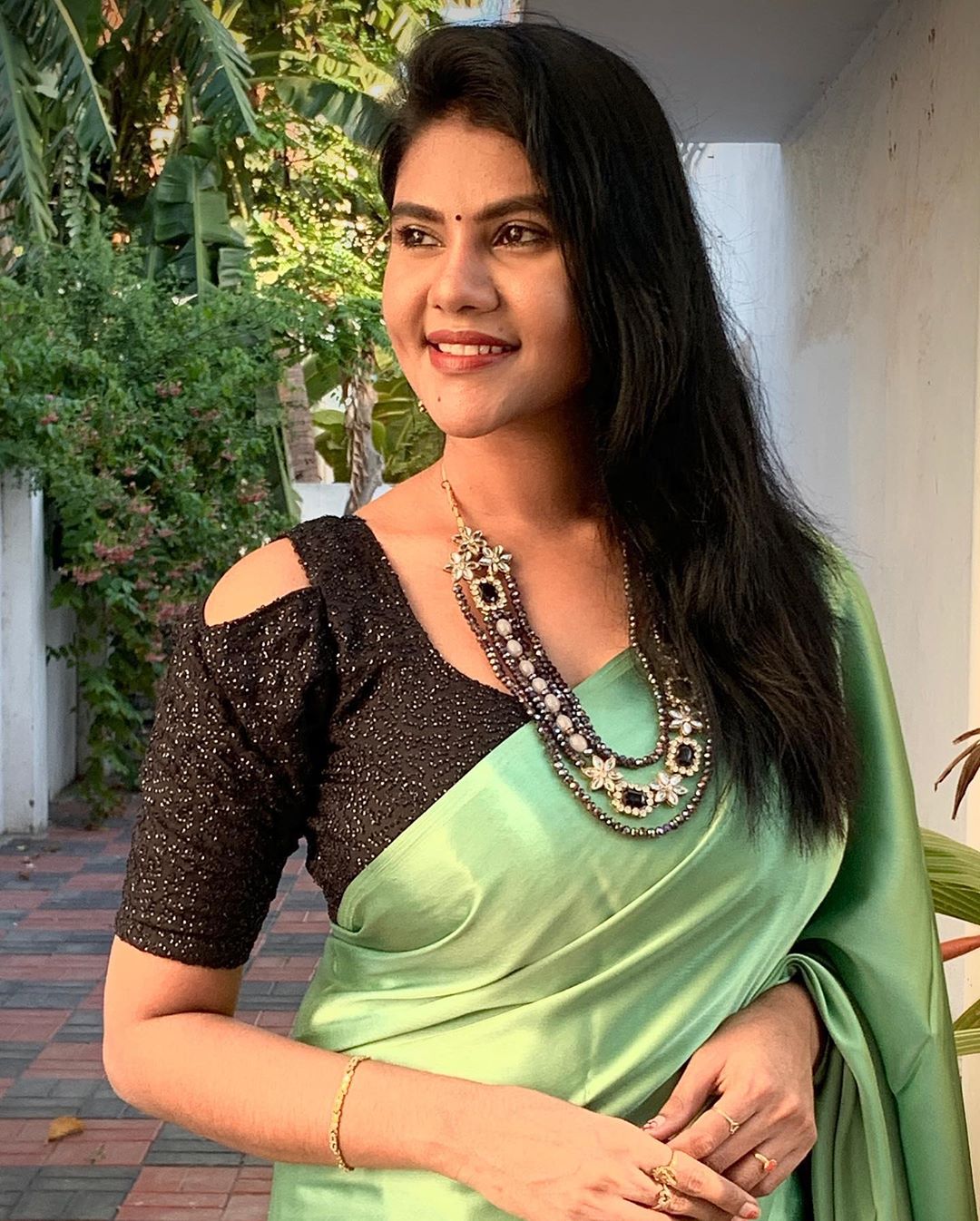 Nivisha Saree HD Stills Nivisha Saree HD Stills