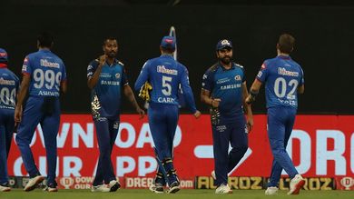 ఐపీల్ 2020: ఢిల్లీపై  గెలుపుతో  టాప్ ప్లేస్ లో డిఫెండింగ్ ఛాంపియన్