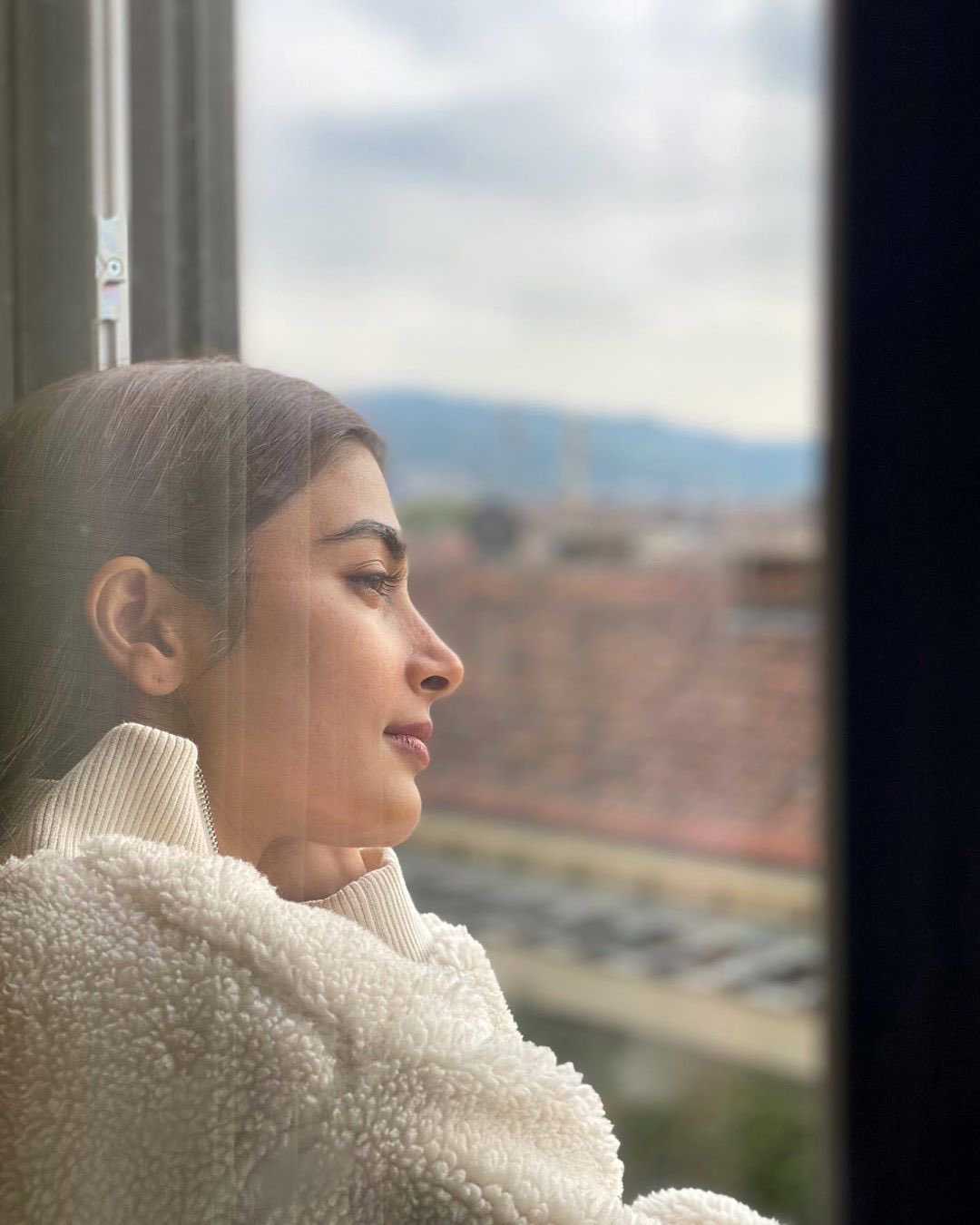 పూజాహెగ్డే ఇంట తీవ్ర విషాదం .. ఎమోషనల్ పోస్ట్ !