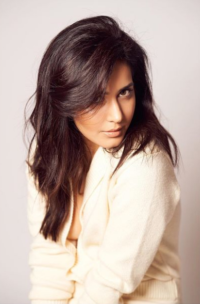 Raashi Khanna Latest Pics Goes Viral