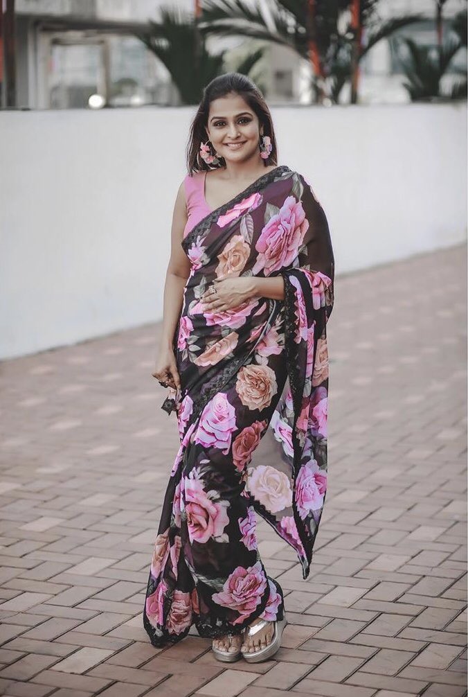 Ramya Nambessan Beautiful Looks Ramya Nambessan Beautiful Looks