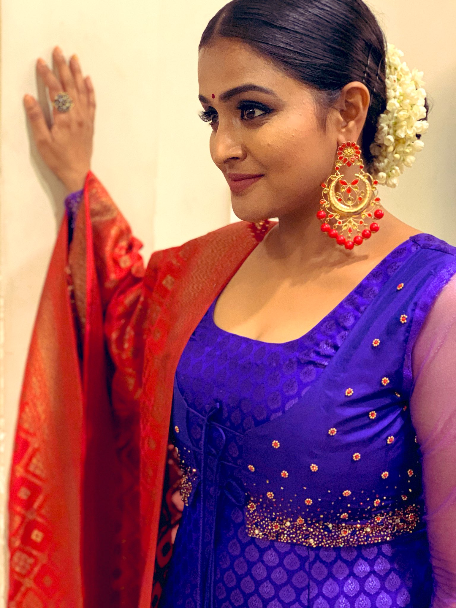 Ramya Nambessan Beautiful Looks Ramya Nambessan Beautiful Looks