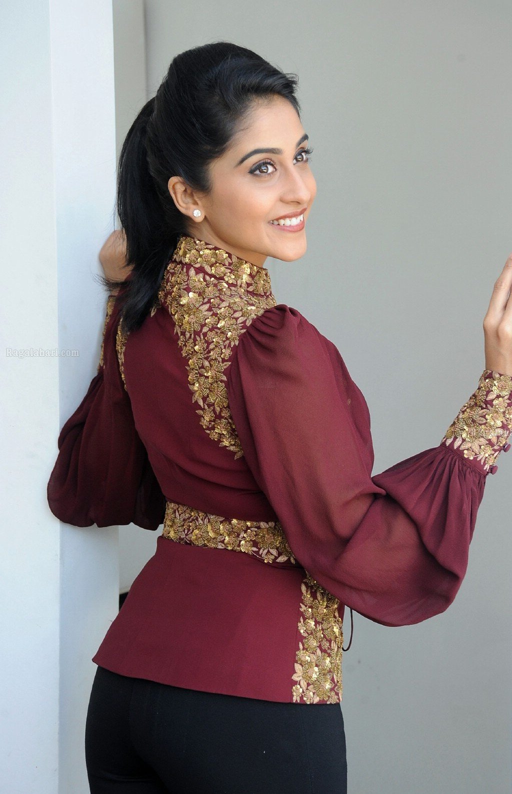 Regina Cassandra Latest Stills Regina Cassandra Latest Stills