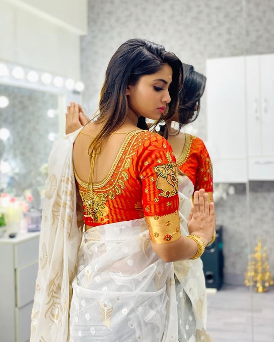 Shivani Narayanan Latest pictures Shivani Narayanan Latest pictures