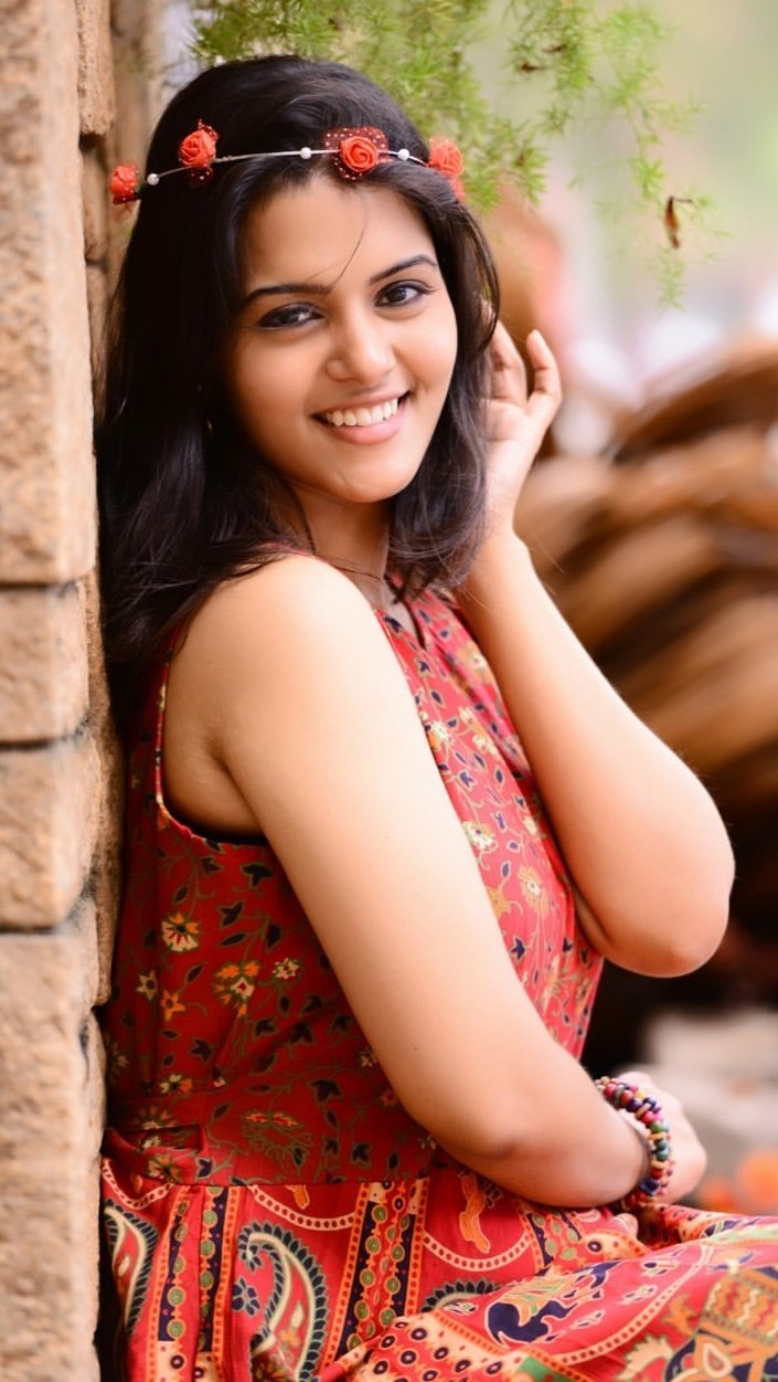 Swathishta Krishnan Beautiful Wallpapers Swathishta Krishnan Beautiful Wallpapers