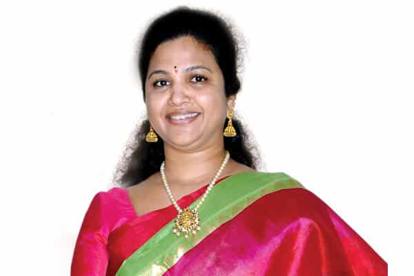 అందుకా తట్టా బుట్టా సర్దుకోవాల్సి వచ్చింది