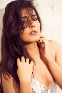 Rashi Khanna Latest Hot Stills Goes Viral