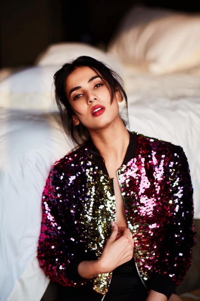 Sonal Chauhan latest Hot pic Goes Viral