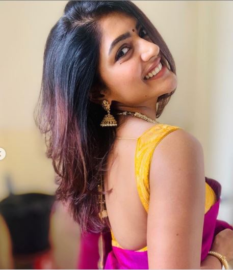 Eesha Rebba Special Pics On Dussehra