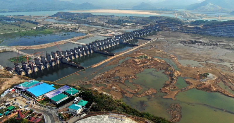 పోలవరం కడతామంటూ ముందుకొస్తే జనం కొడతారు