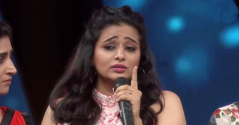 అందరూ అలాంటి మాటలే అంటున్నారు.. కన్నీరుమున్నీరైన ప్రియమణి