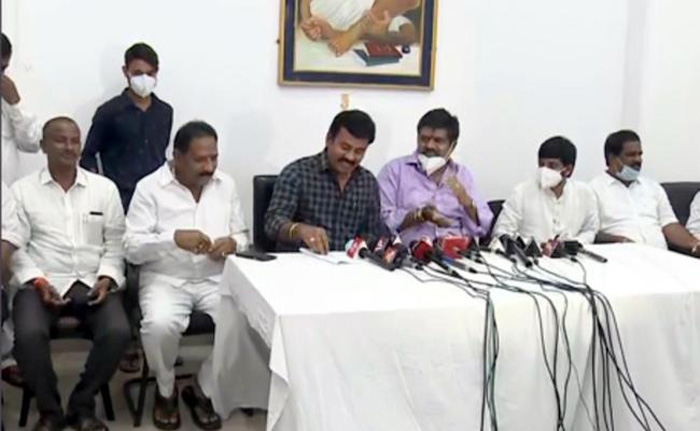 minister avanthi srinivas strong warning to sabbam hari